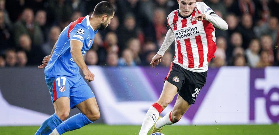 PSV Eindhoven 1:2 Bayern München: Qarşılaşma Nəticələri.jpg