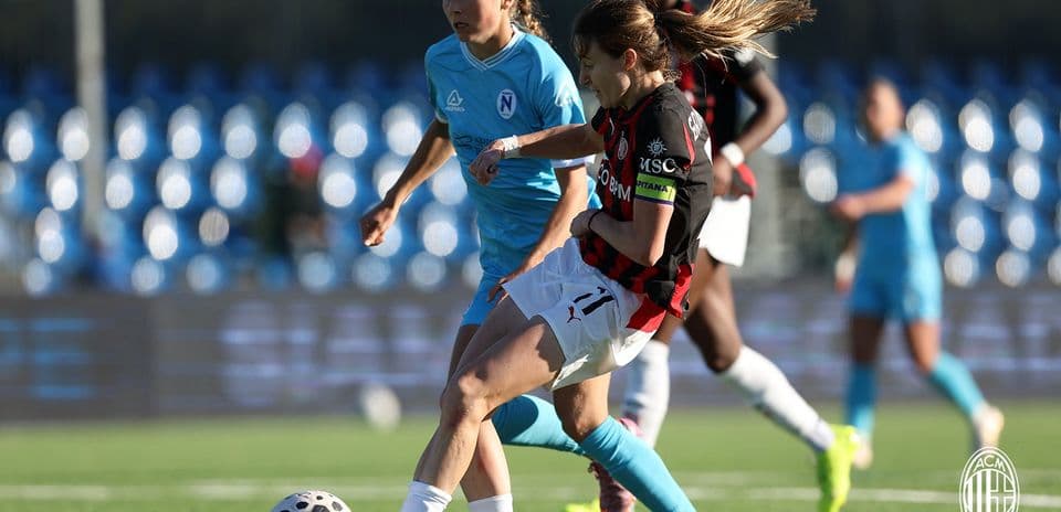 Como W və Napoli W futbol matçı