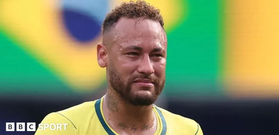 Neymar in Brazil jersey during match