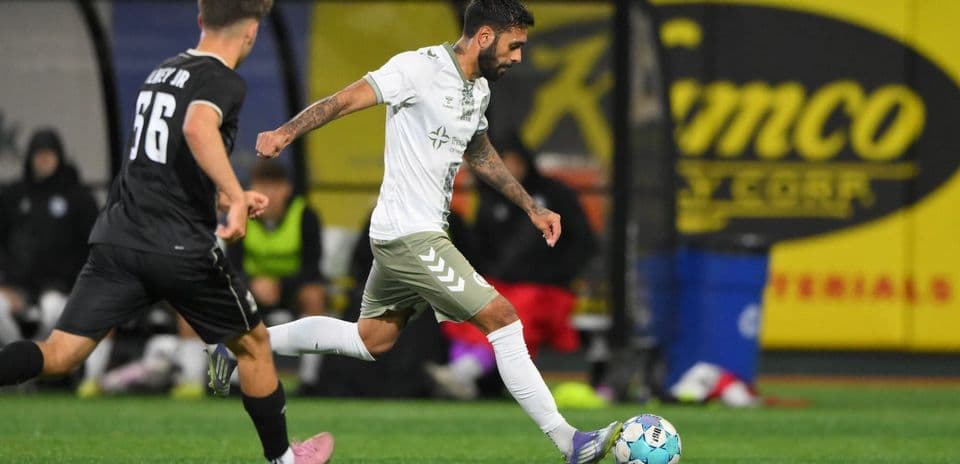 NY Cosmos və Hartford Athletic oyunu