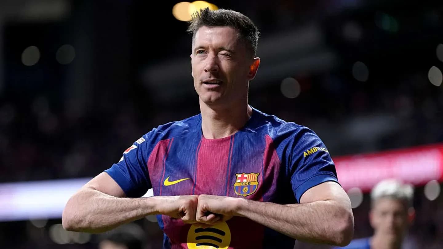 Robert Lewandowski celebrating a goal for Barcelona