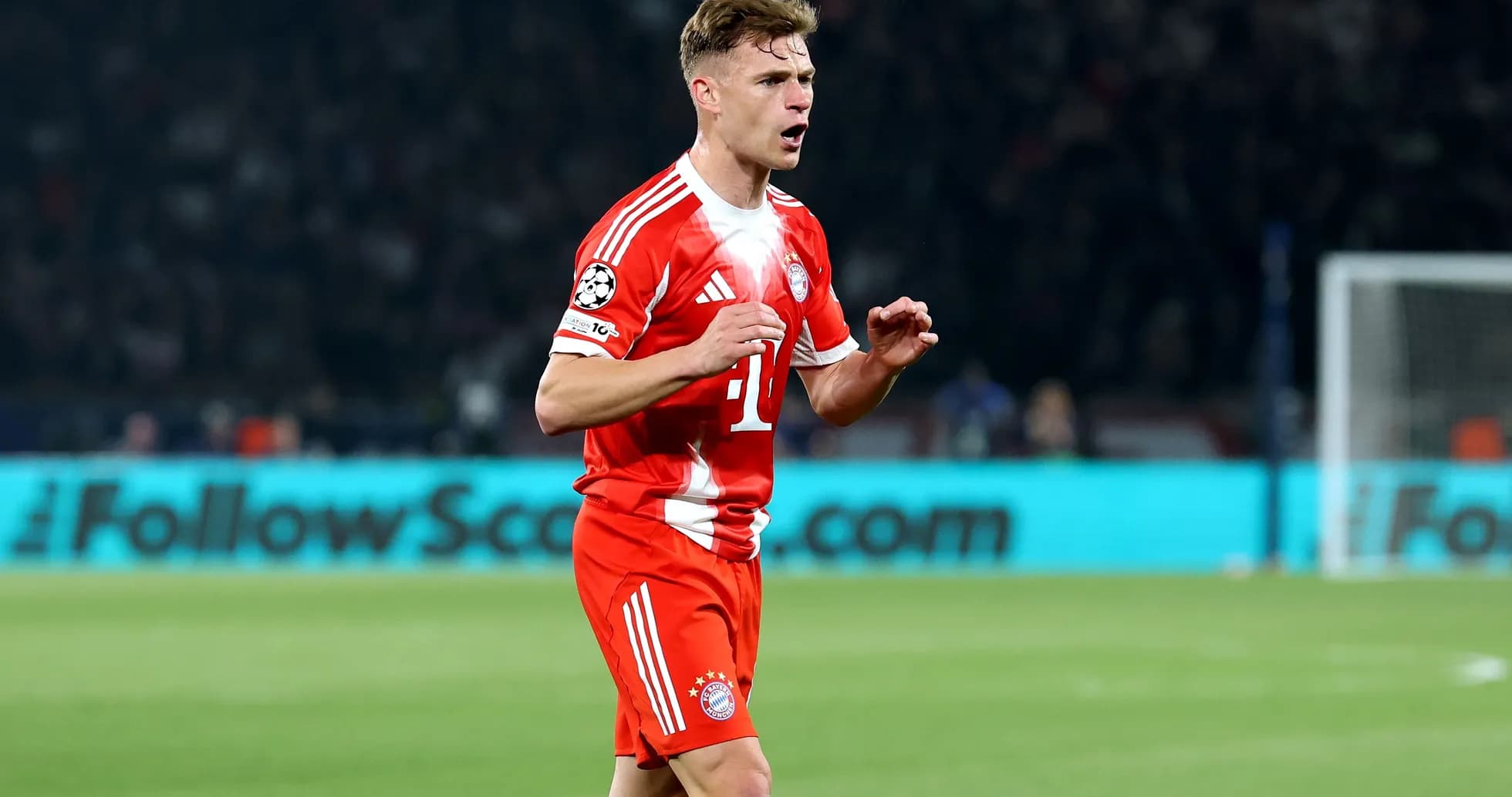 Bayern Munich player running during Champions League match