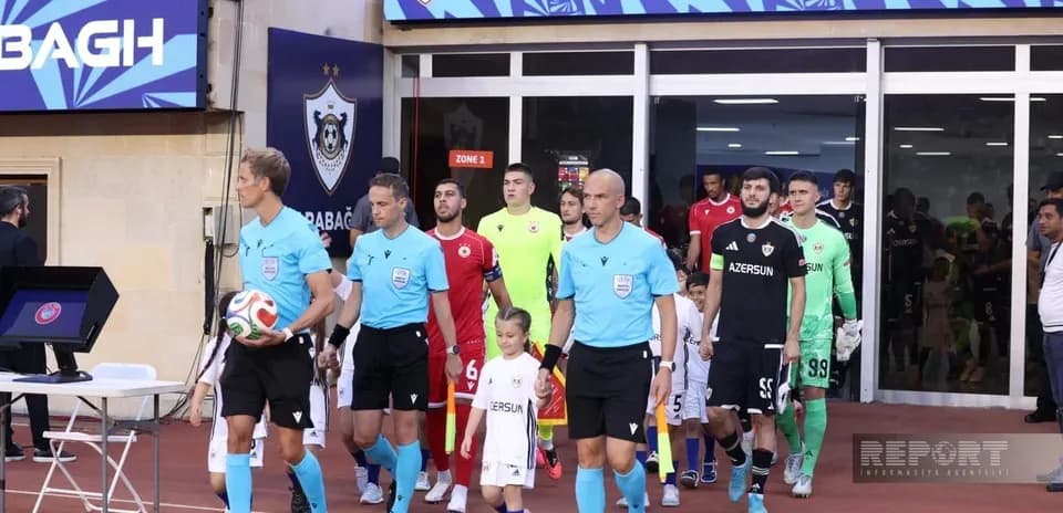 Qarabağ və CSKA Sofiya oyunçuları stadionda