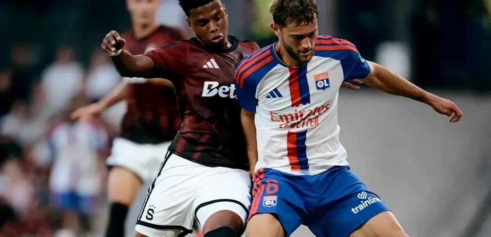 Lyon və Sparta Praha futbol matçı