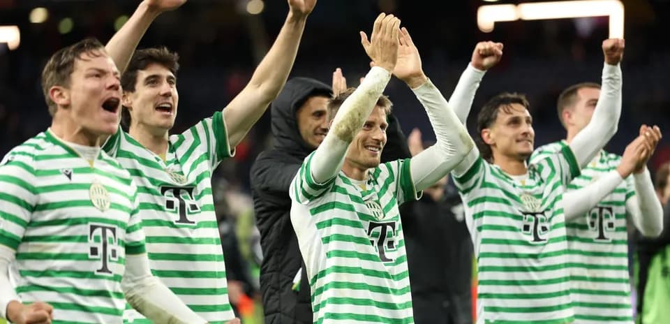 Ferencvárosi TC futbolçuları sevinir