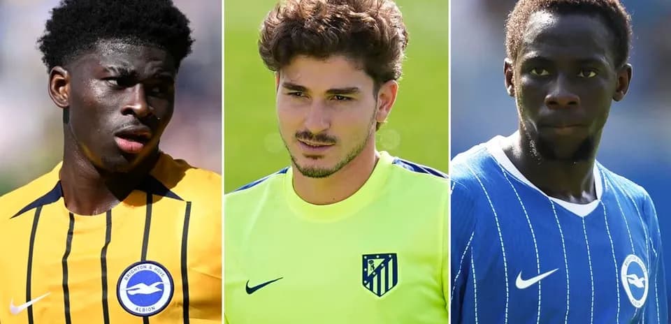 Üç futbolçunun portretləri yan-yana