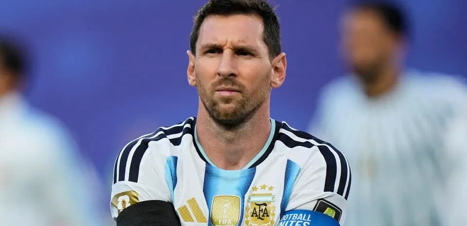Futbolçu Argentina milli komandası formasında