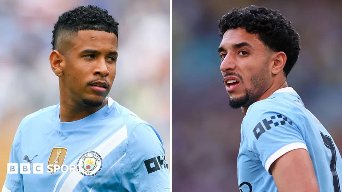 İki Manchester City futbolçusu oyun zamanı görüntülənir