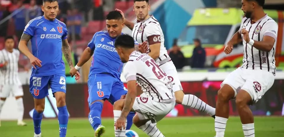 D. La Serena və Universidad de Chile futbol matçı