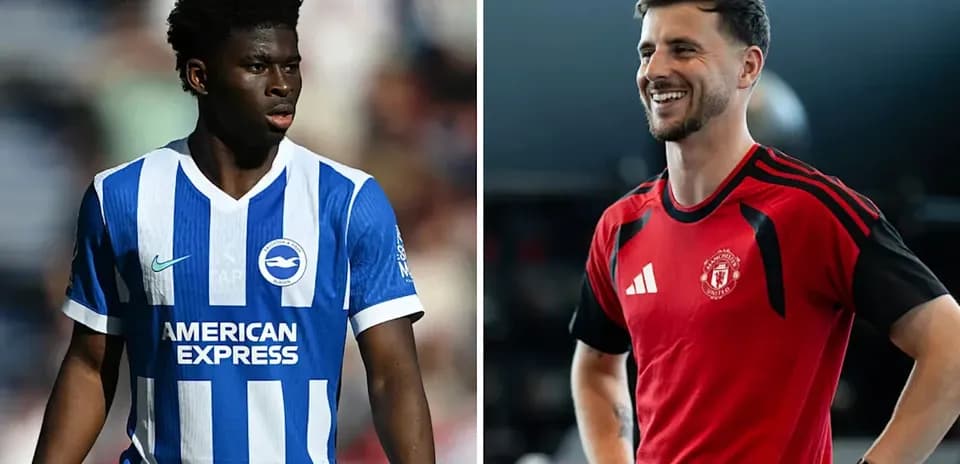 Two football players in club jerseys posing