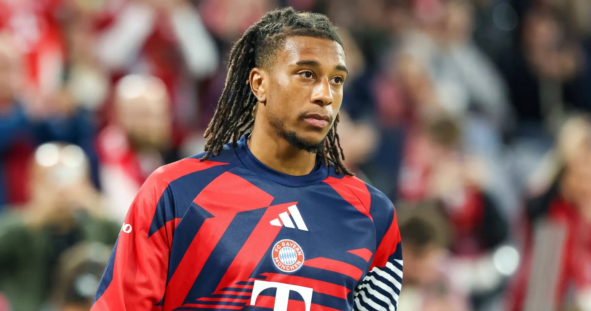 Futbolçu Bayern Münhen formasında matçdan sonra