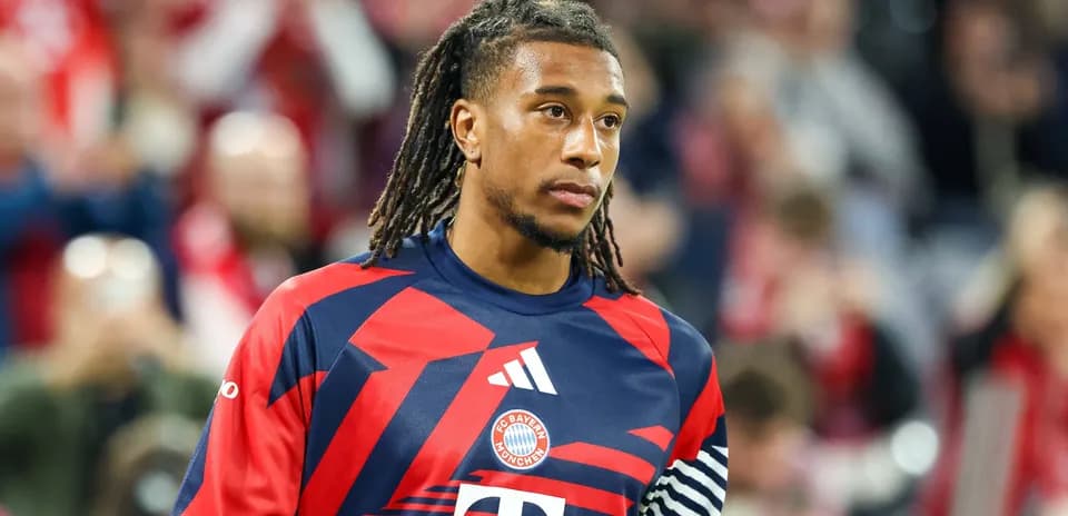 Futbolçu Bayern Münhen formasında matçdan sonra