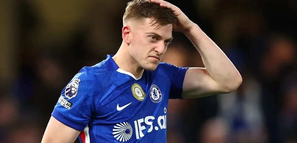 Chelsea player looking concerned during match