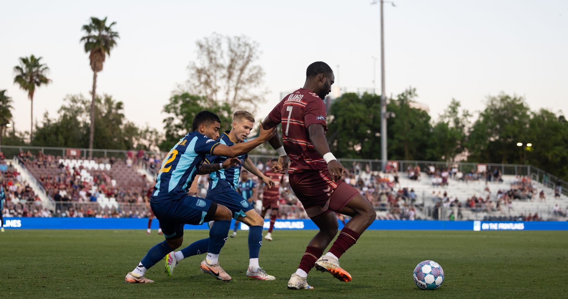 Sacramento Republic və Monterey Bay futbol matçı