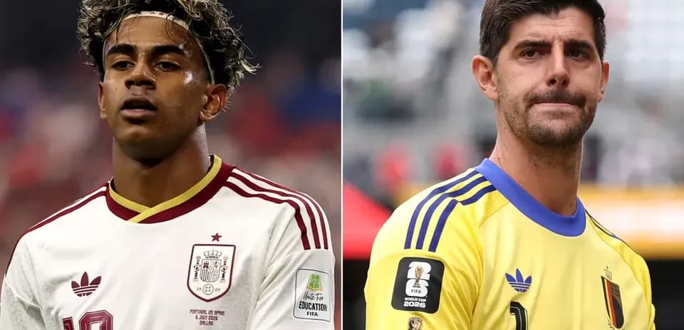 İspaniya və Belçika futbolçuları