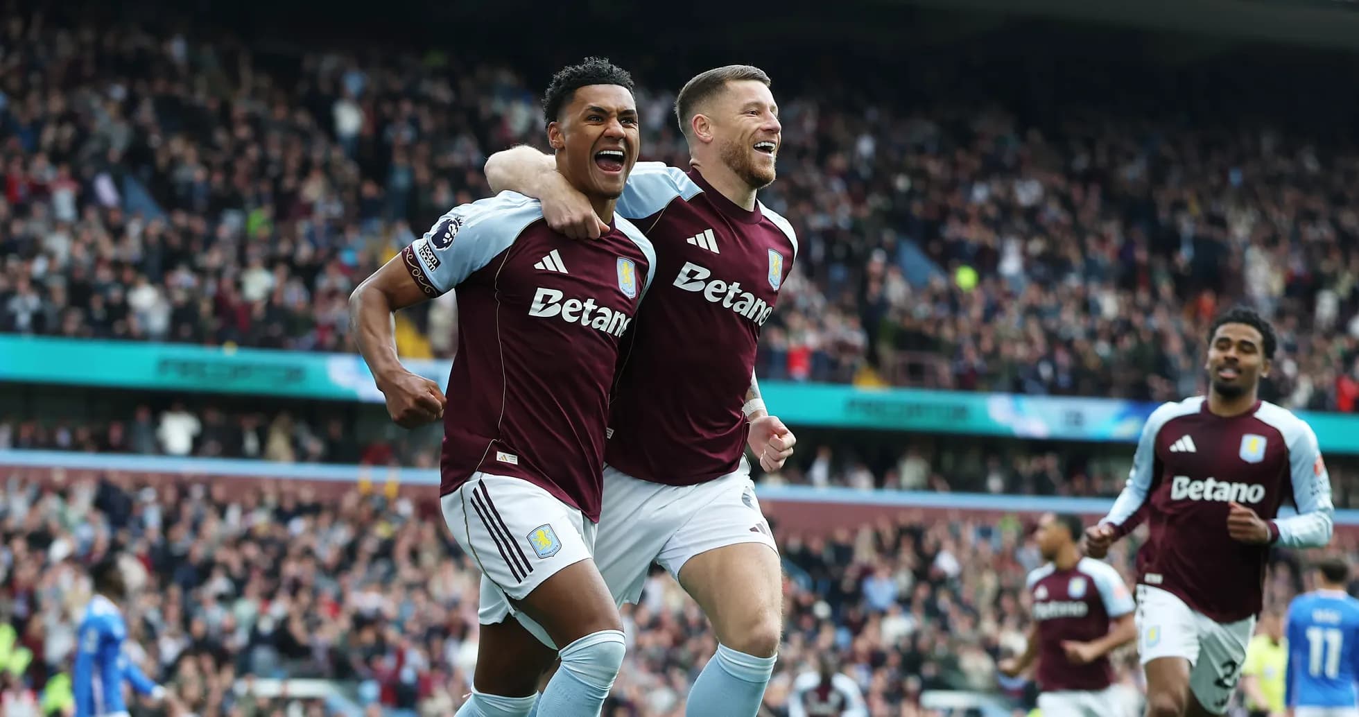 Aston Villa futbolçularının sevinci