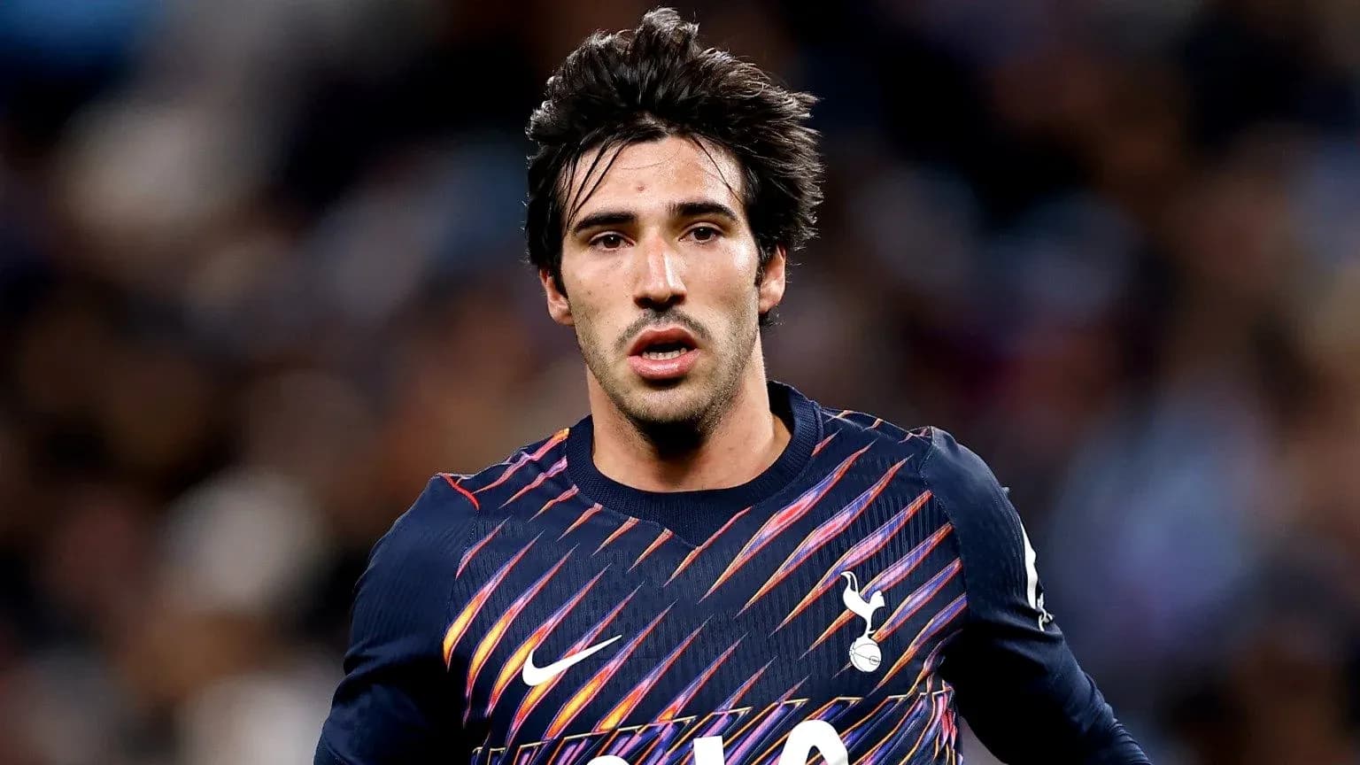 Futbolçu Tottenham formasında oyun zamanı