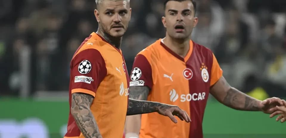 Galatasaray players on the field during match