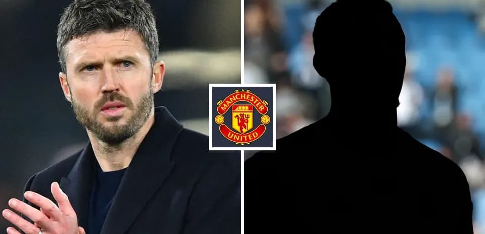 Michael Carrick applauding with Manchester United logo