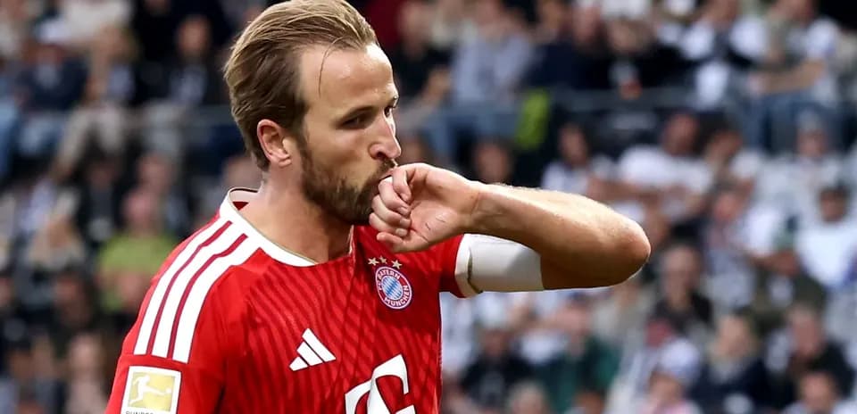 Futbolçu Bayern München formasında qol vurur