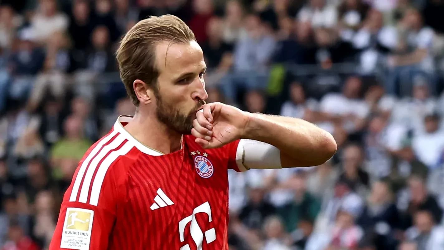 Futbolçu Bayern München formasında qol vurur