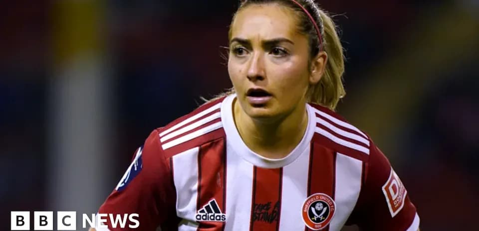 Futbolçu Sheffield United formasında oyun zamanı