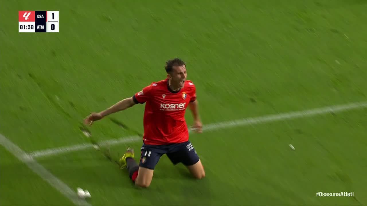 Osasuna oyunçusu qolu qeyd edir