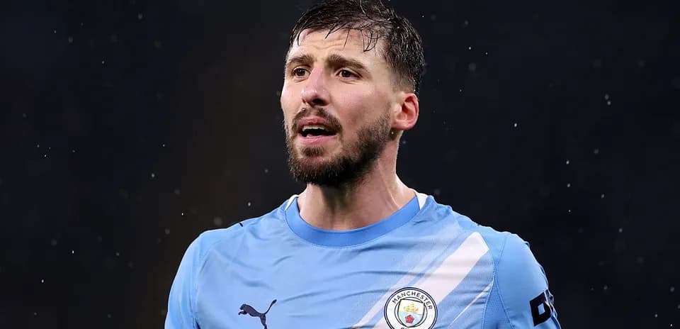 Futbolçu Manchester City formasında oyuna konsentrasiya edir