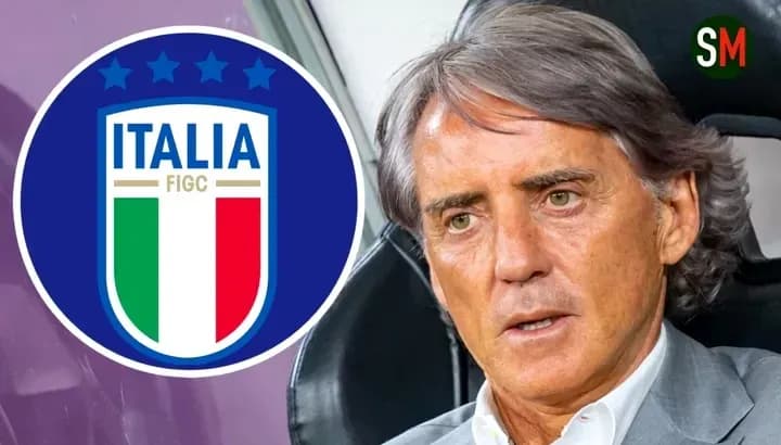 Baş məşqçi Roberto Mancini və İtaliya emblemı