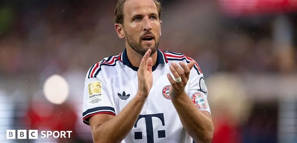 Futbolçu Bayern München formasında alqışlayır
