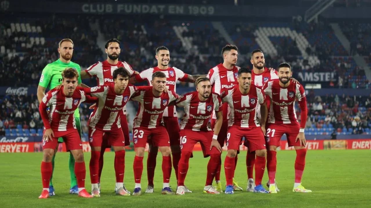 Atletiko Madrid futbolçuları komanda şəkli