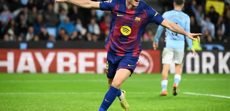 Robert Lewandowski qol sevinci