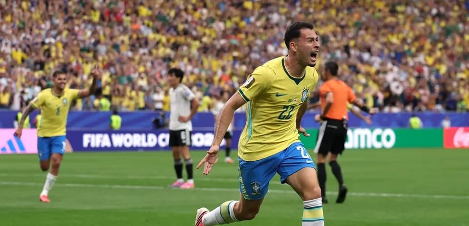 Brazillian player celebrating a goal during match