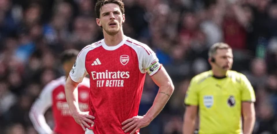 Arsenal player looking disappointed during match