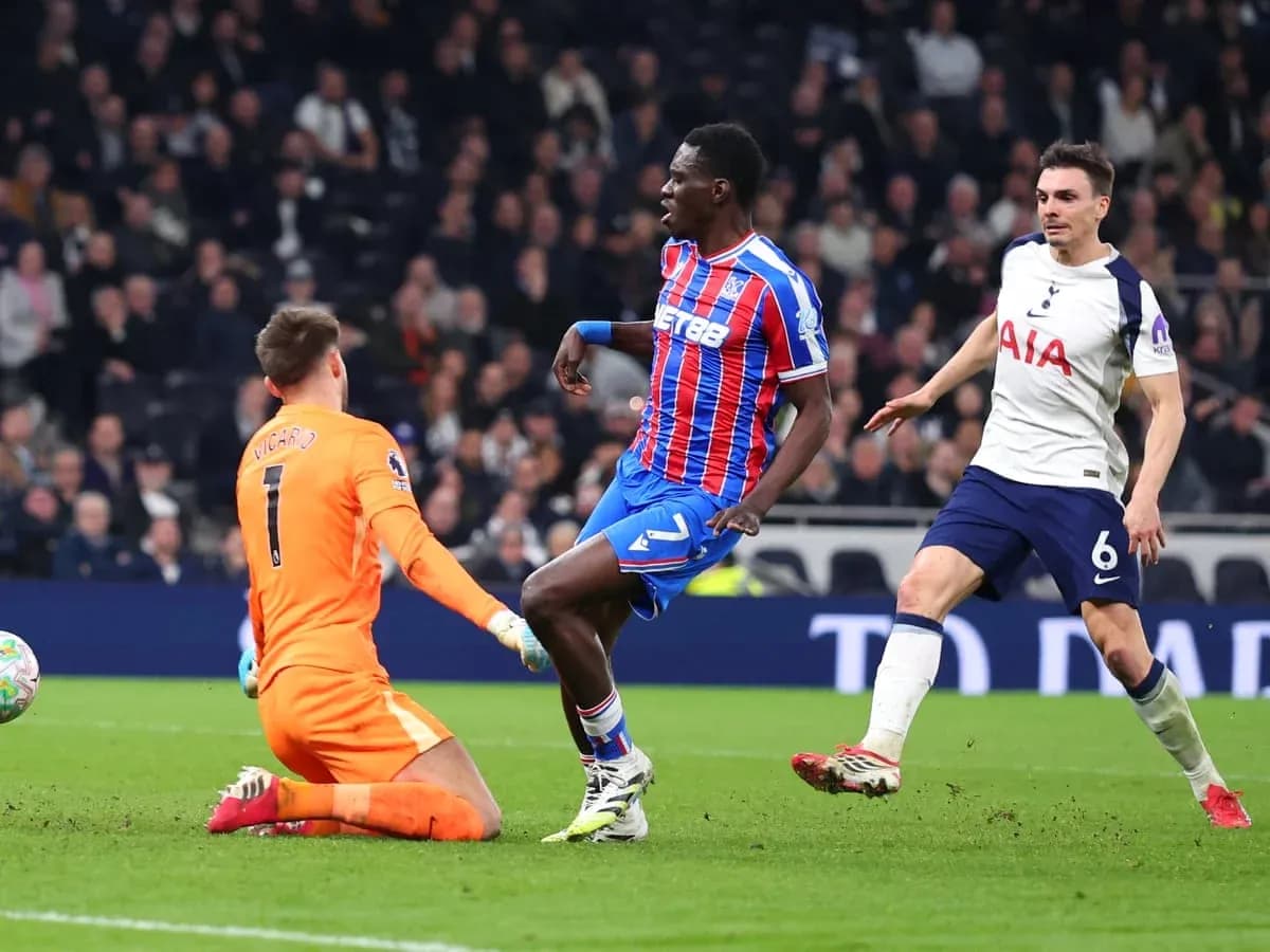 Tottenham 1:3 Crystal Palace: Böhran dərinləşdi