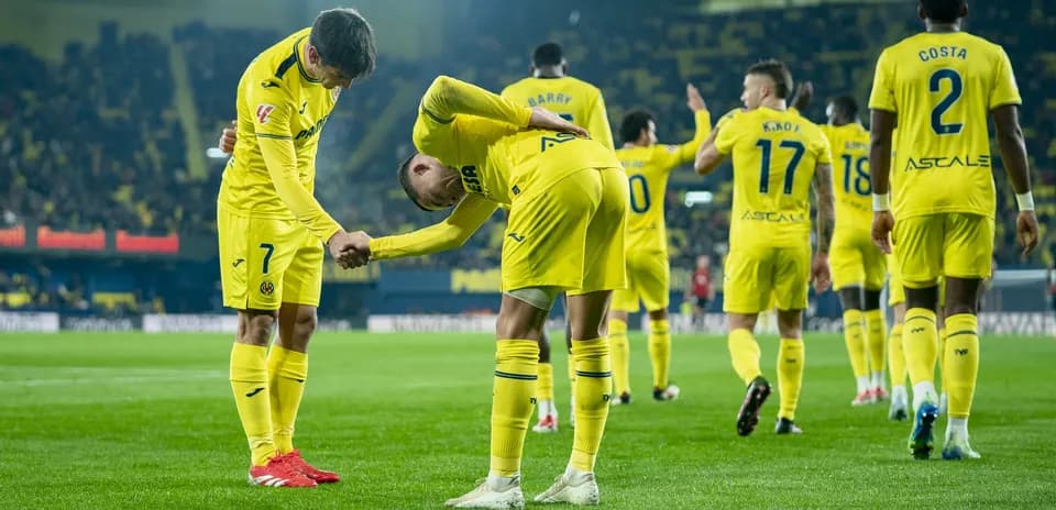 Villarreal oyunçuları meydanda