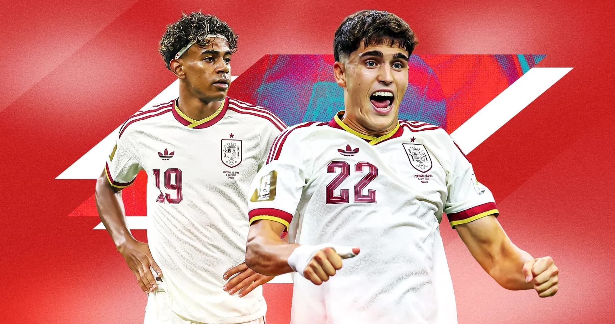 İspaniya futbolçuları 19 və 22 nömrəli formada