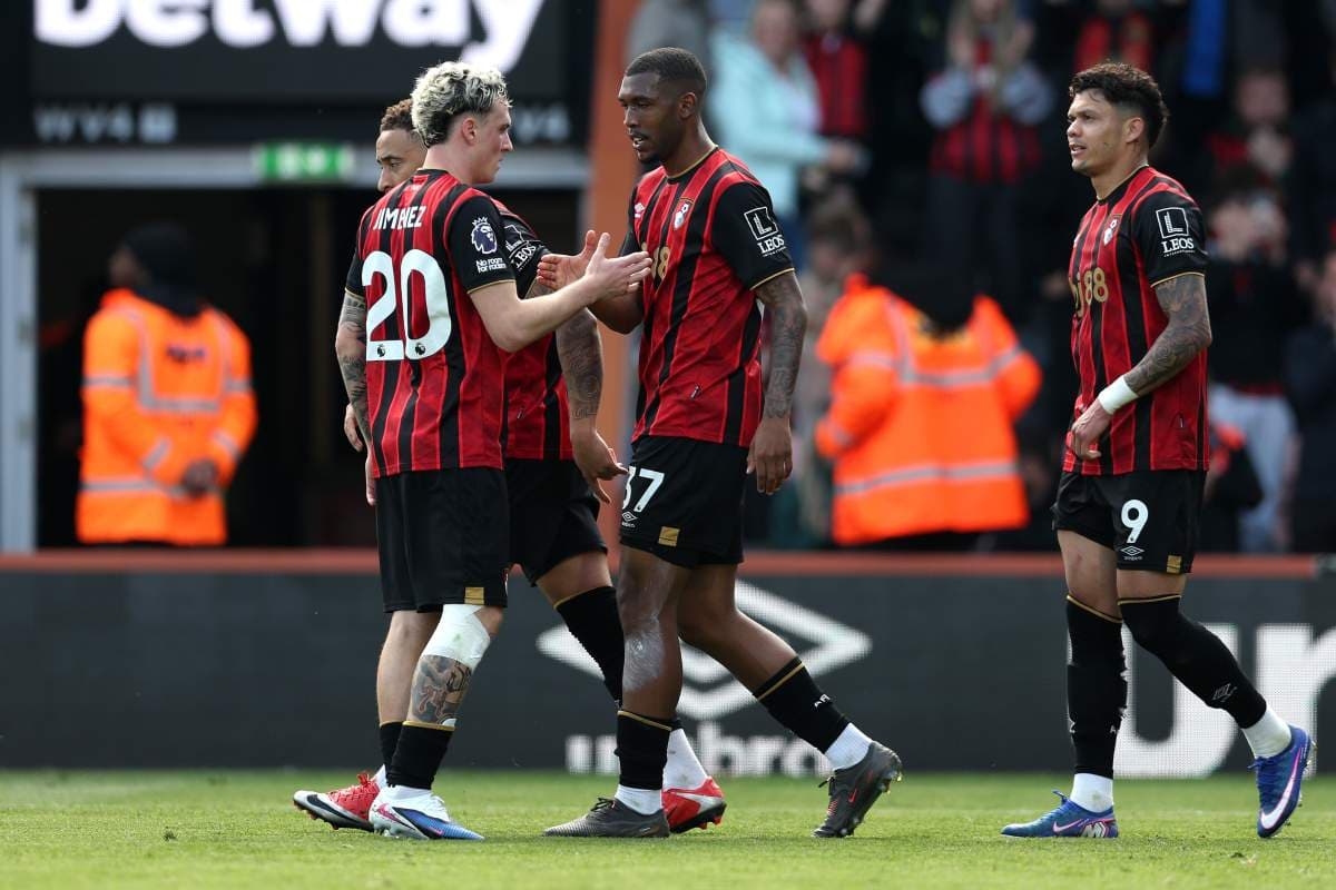 Bournemouth players celebrating a goal on the pitch