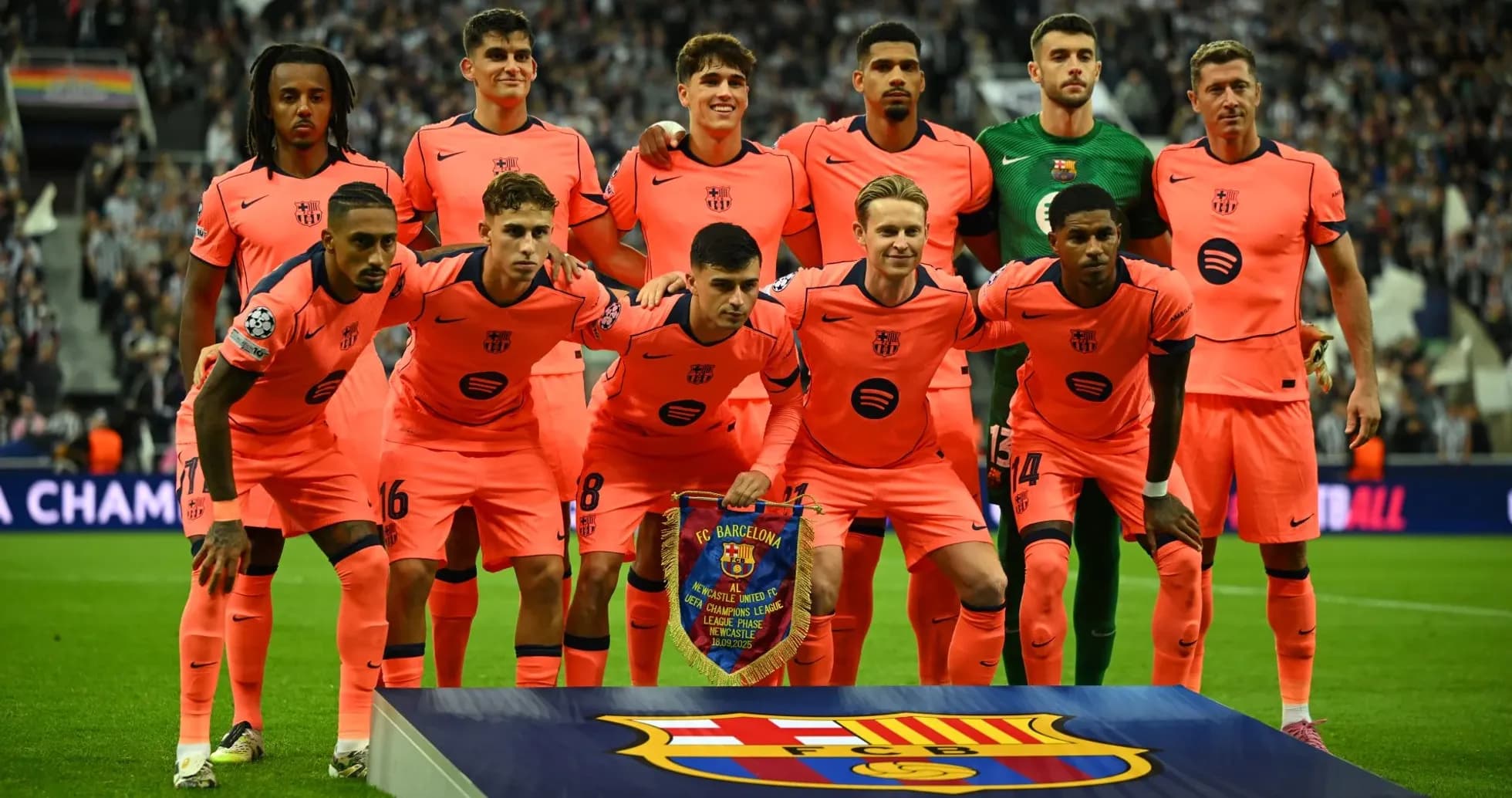 Barcelona komandası UEFA Çempionlar Liqasında