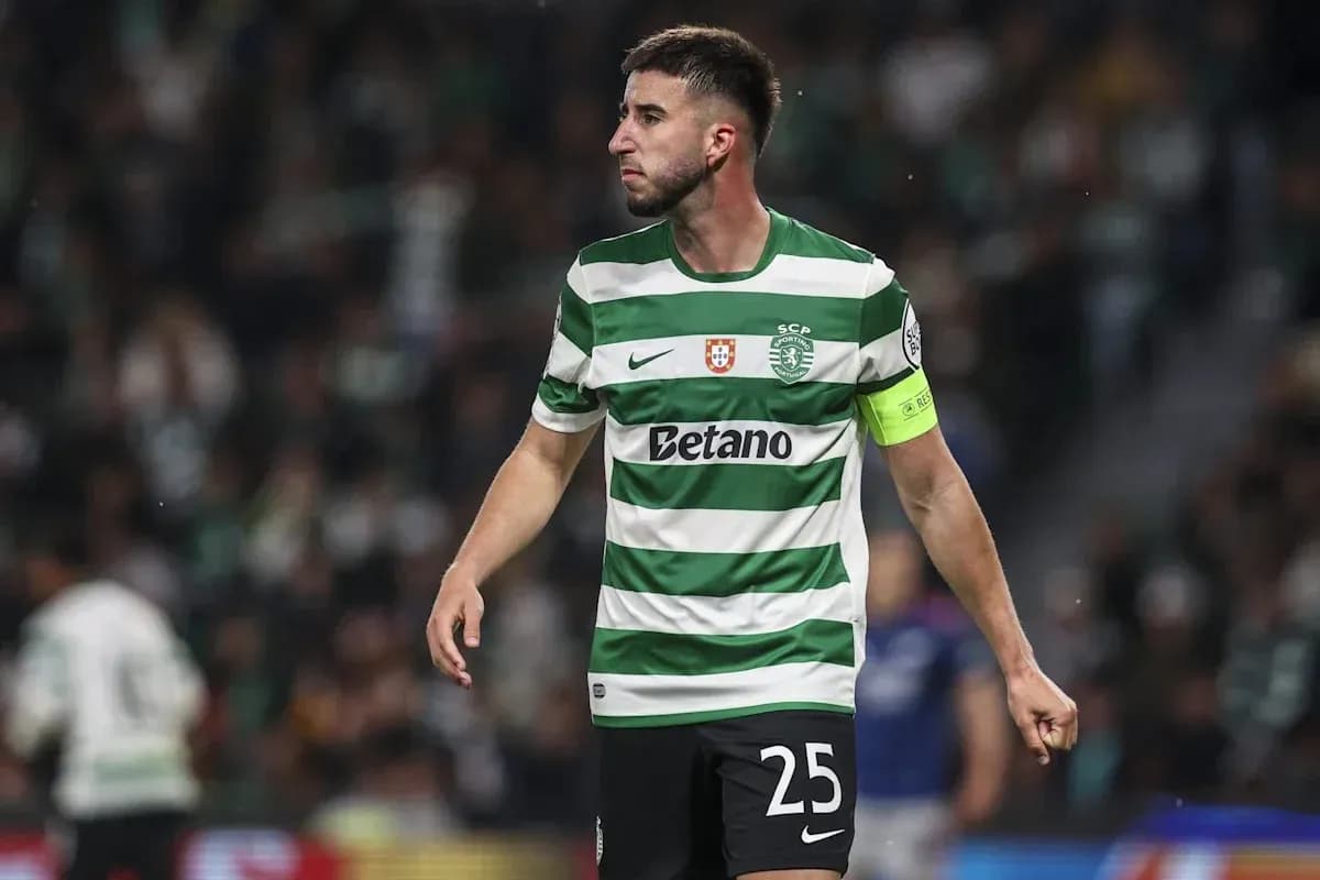 Futbolçu 25 nömrəli formanı geyinib, kapitanlıq edir