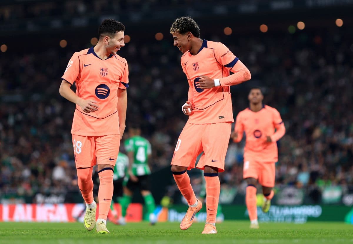 Barcelona futbolçuları qələbə sevinci yaşayır