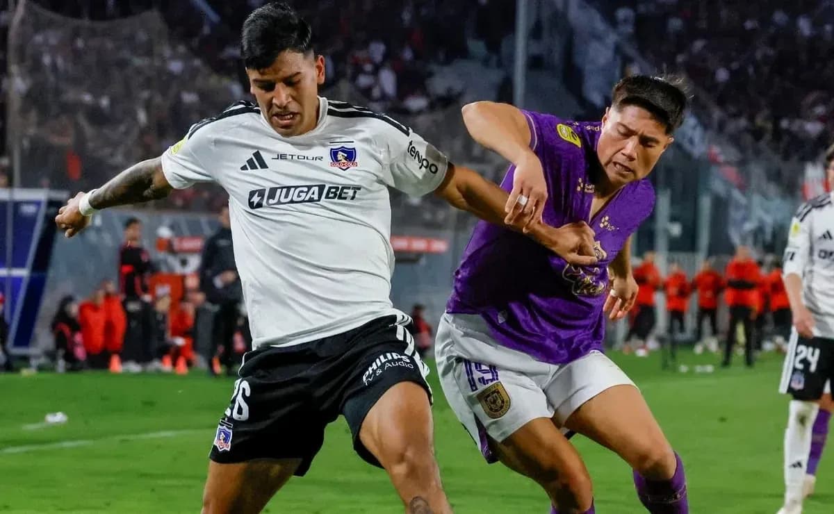 Colo Colo və Konsepsiyon oyunu zamanı mübarizə
