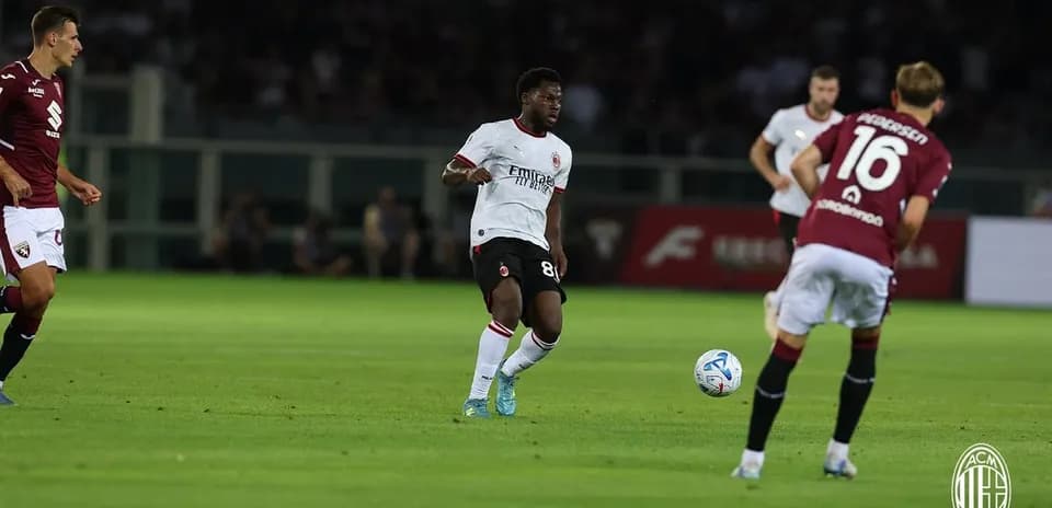Torino və AC Milan futbol matçı