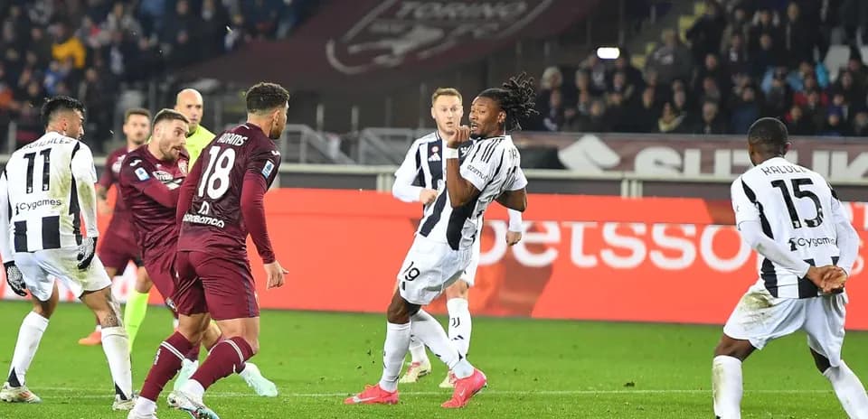 Torino və Juventus arasında futbol matçı