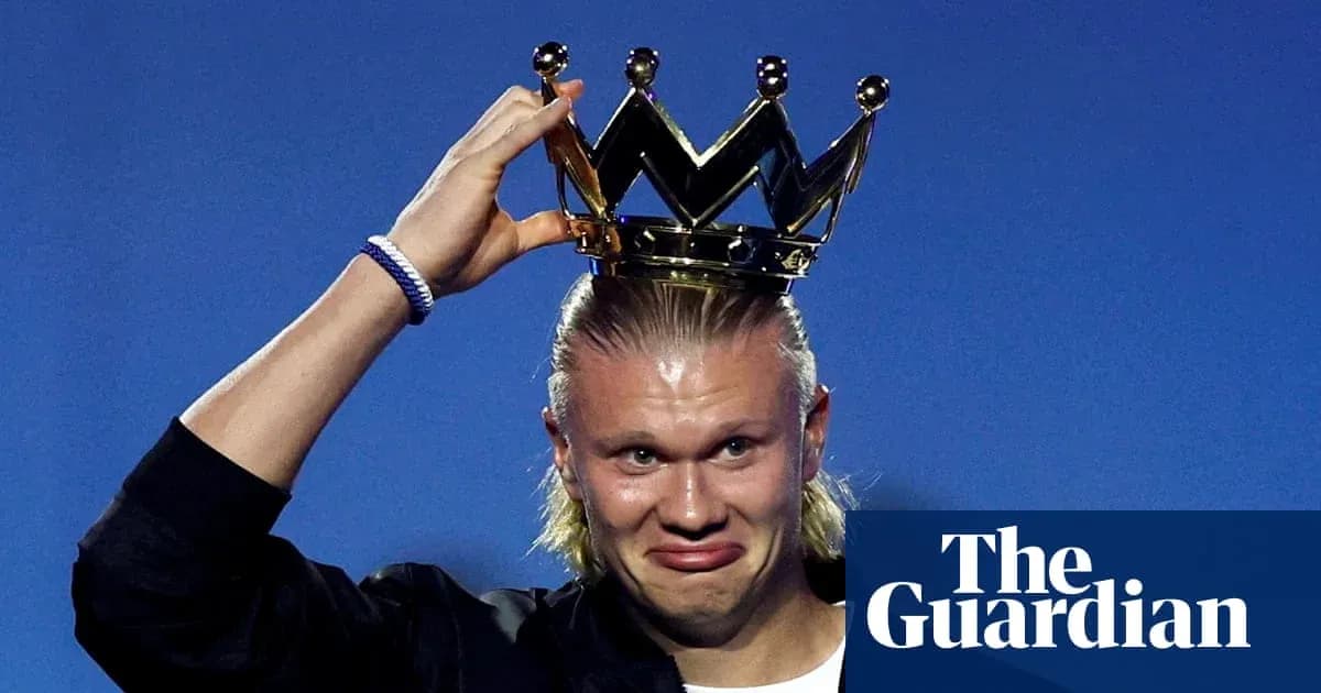 Player wearing a crown during an award ceremony
