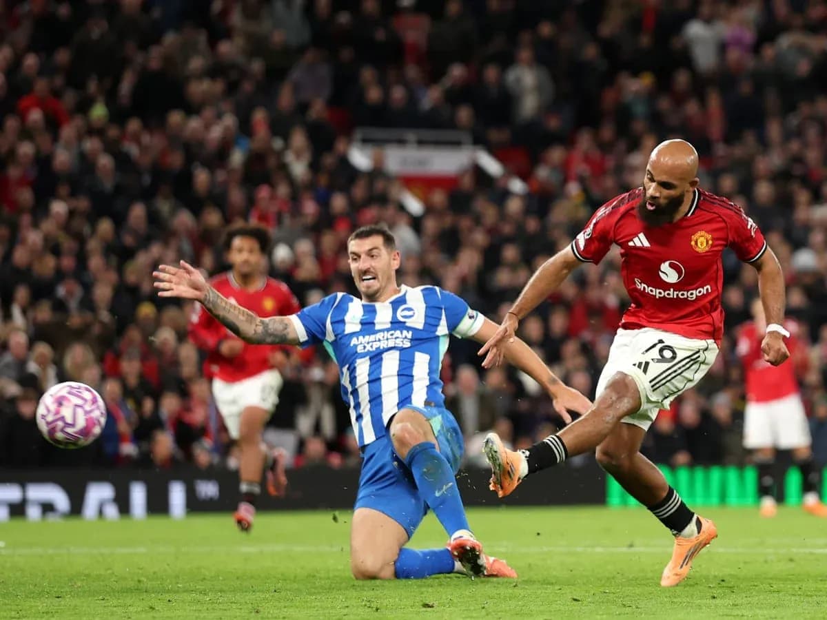 Brighton və Manchester United matçı zamanı mübarizə