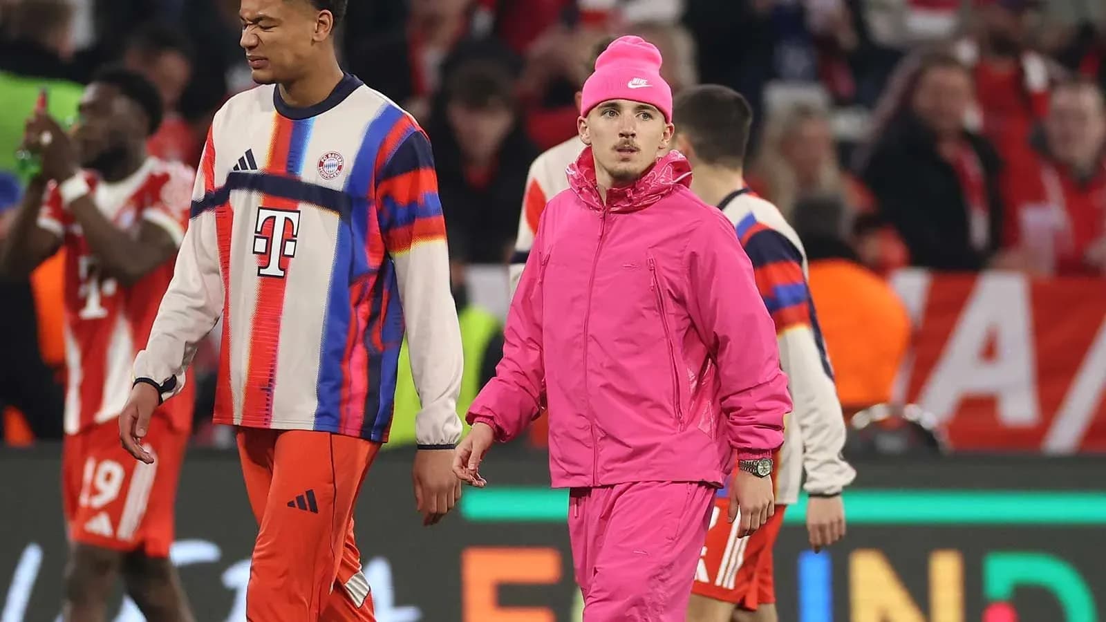 Bayern Munich players walking off the pitch after match