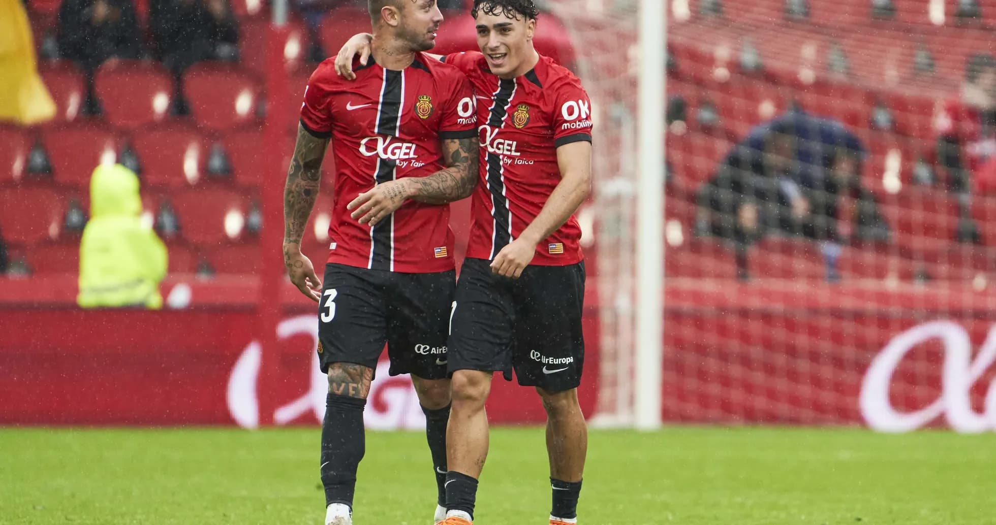 Mallorca futbolçuları sevinc içində