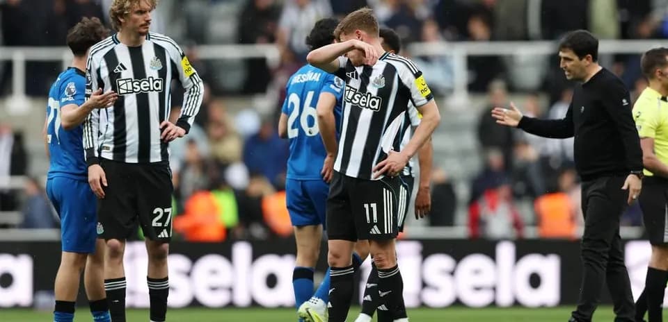 Newcastle futbolçuları məyus görünür