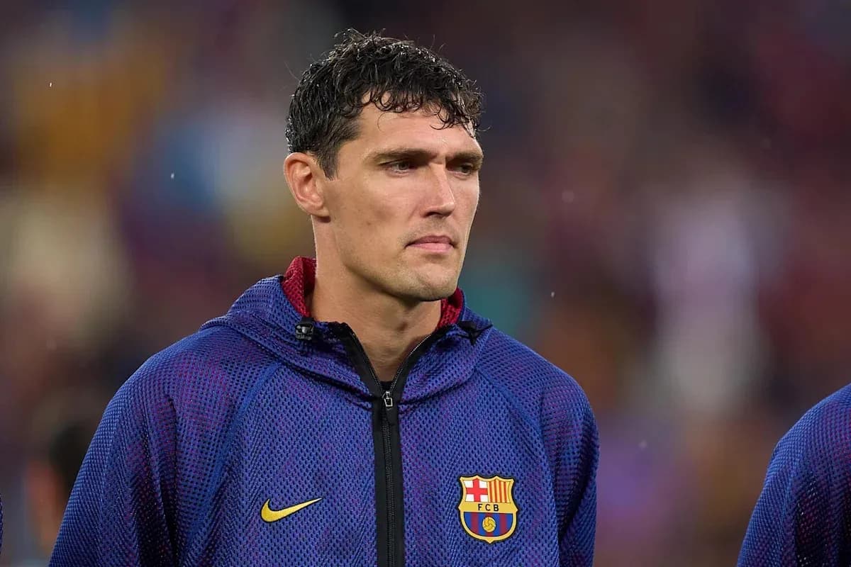 Futbolçu Barcelona paltarı geyinmişdir
